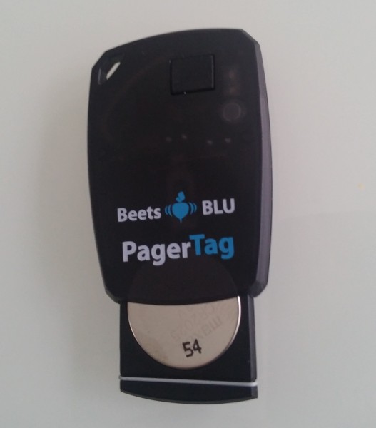 PagerTag von BeetsBlu - Batterie einlegen